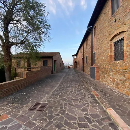 Aietta Tuscan Holidays מונטאיונה