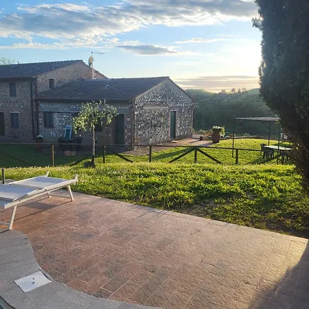 Aietta Tuscan Holidays מונטאיונה