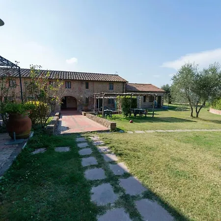 Aietta Tuscan Holidays מונטאיונה